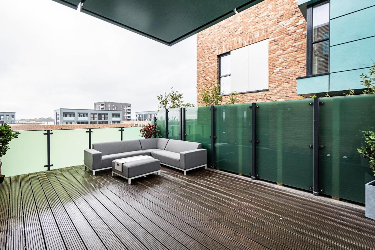 Chiswick Park 3 Bed 3 Bath West London - Parking Appartement *