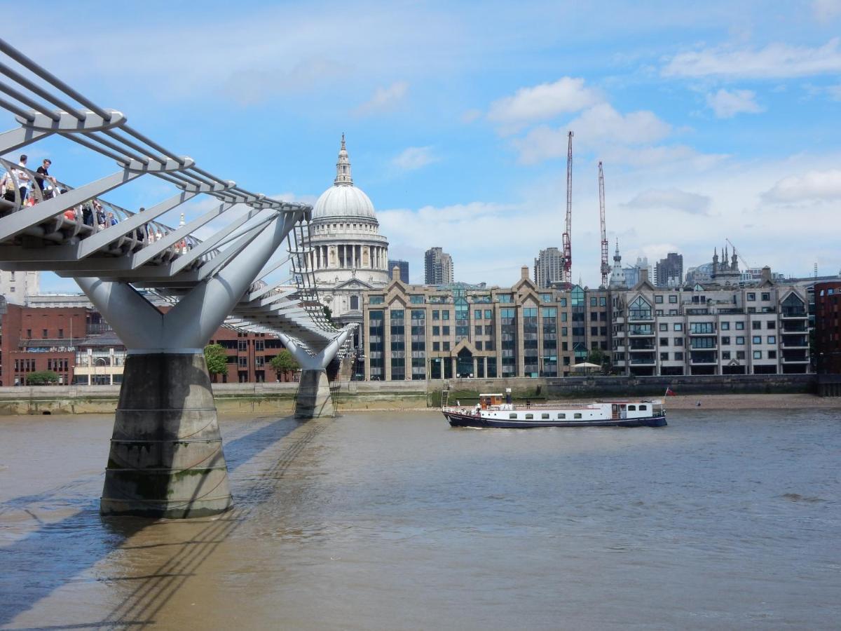 Fabulous 3 Bed 2 Bath Near Victoria Station Appartement