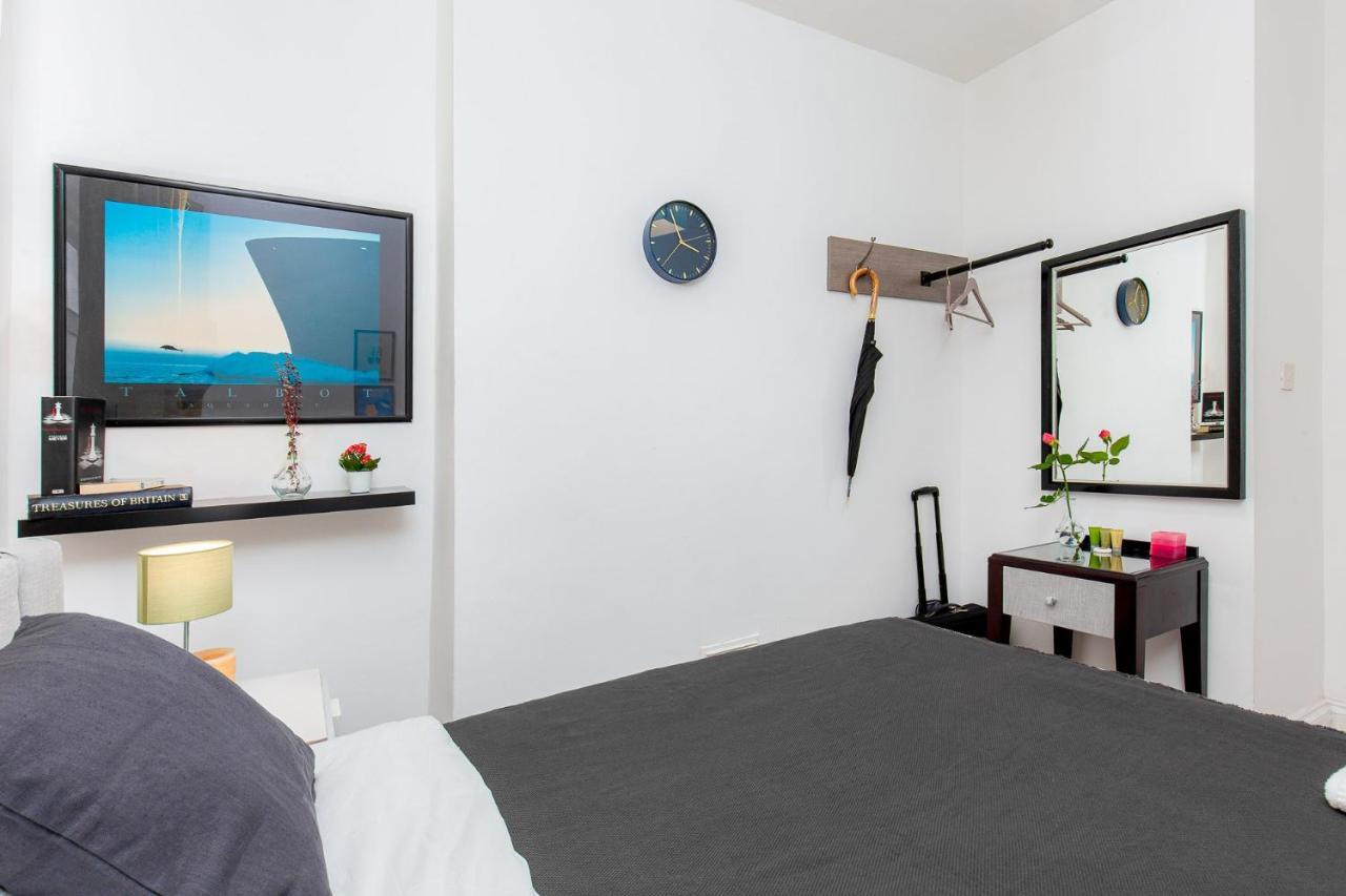 Sidney Street - Deluxe Guest