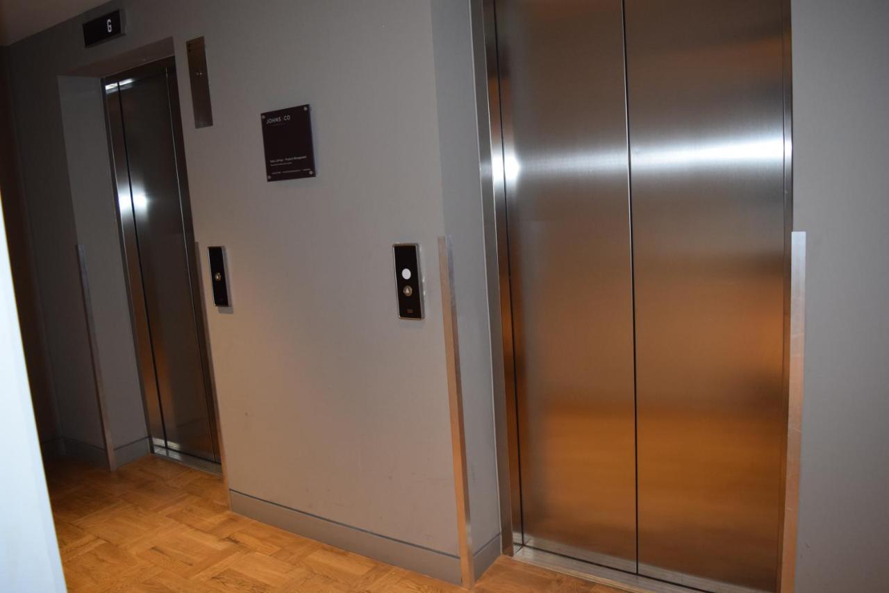 Island 3 Bedroom Luxury Apartments, Canary Wharf * Londres