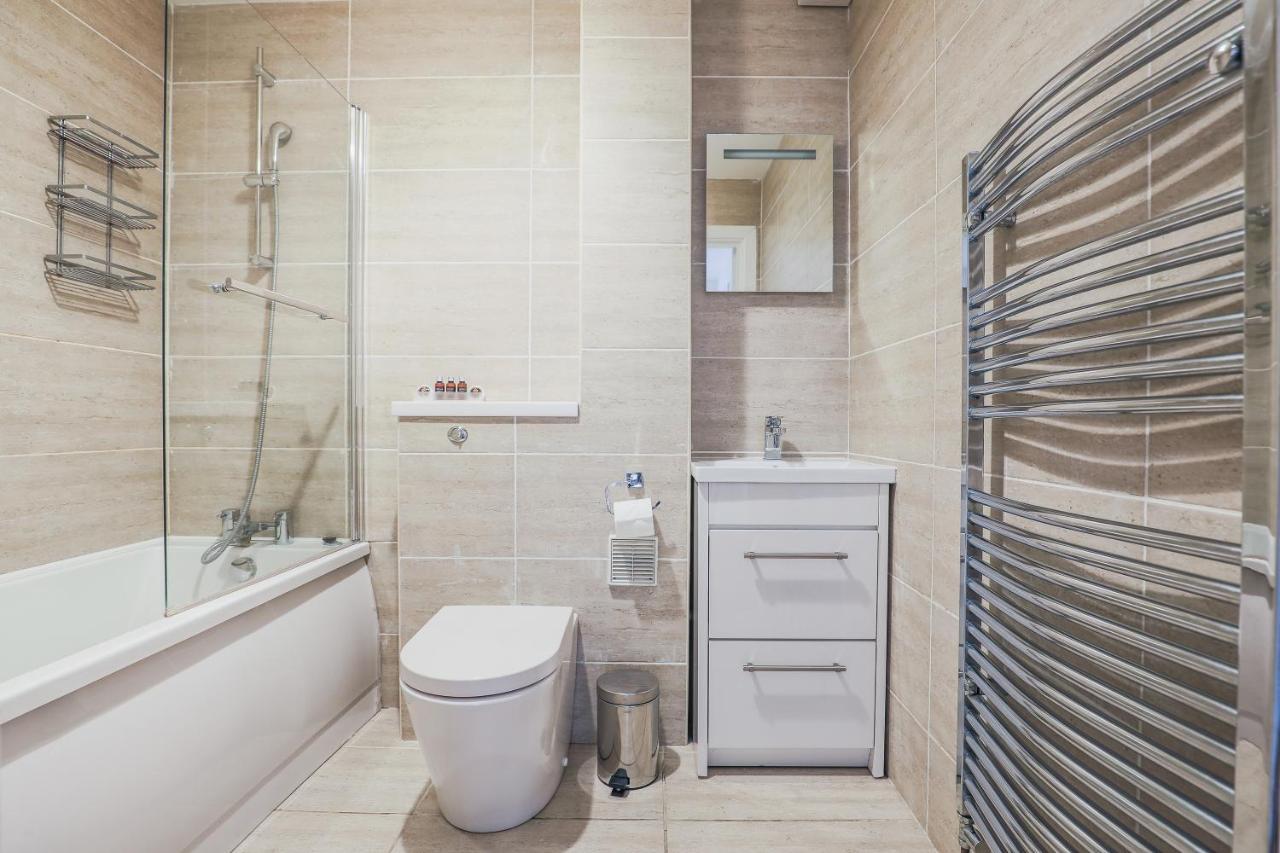New Cross By Emerald Apartamento