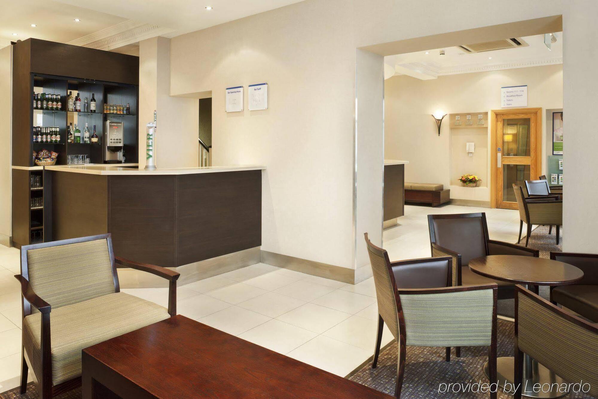 Holiday Express Victoria By Ihg 3*