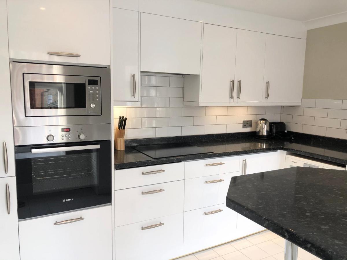 Stylish Apartments In Victoria & Westminster London