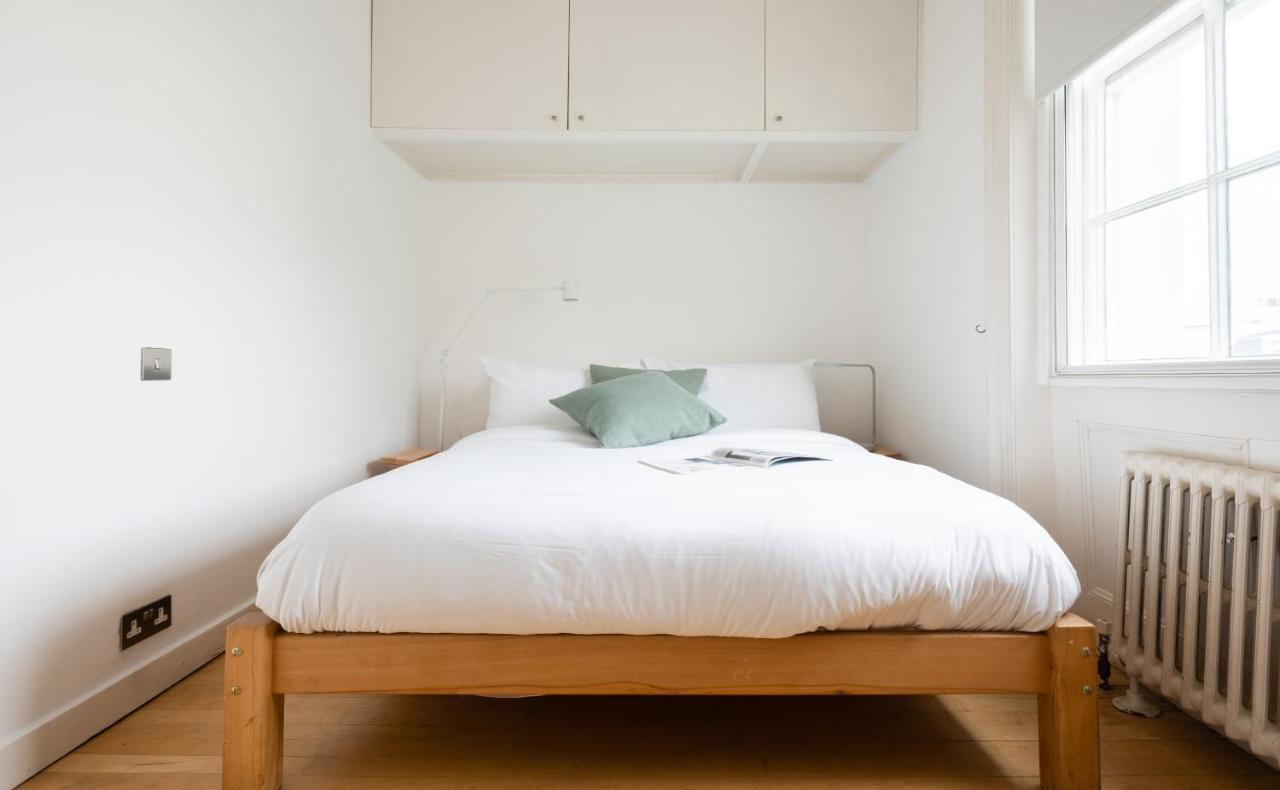The Holland Park Escape - Modern & 2bdr Flat Apartment