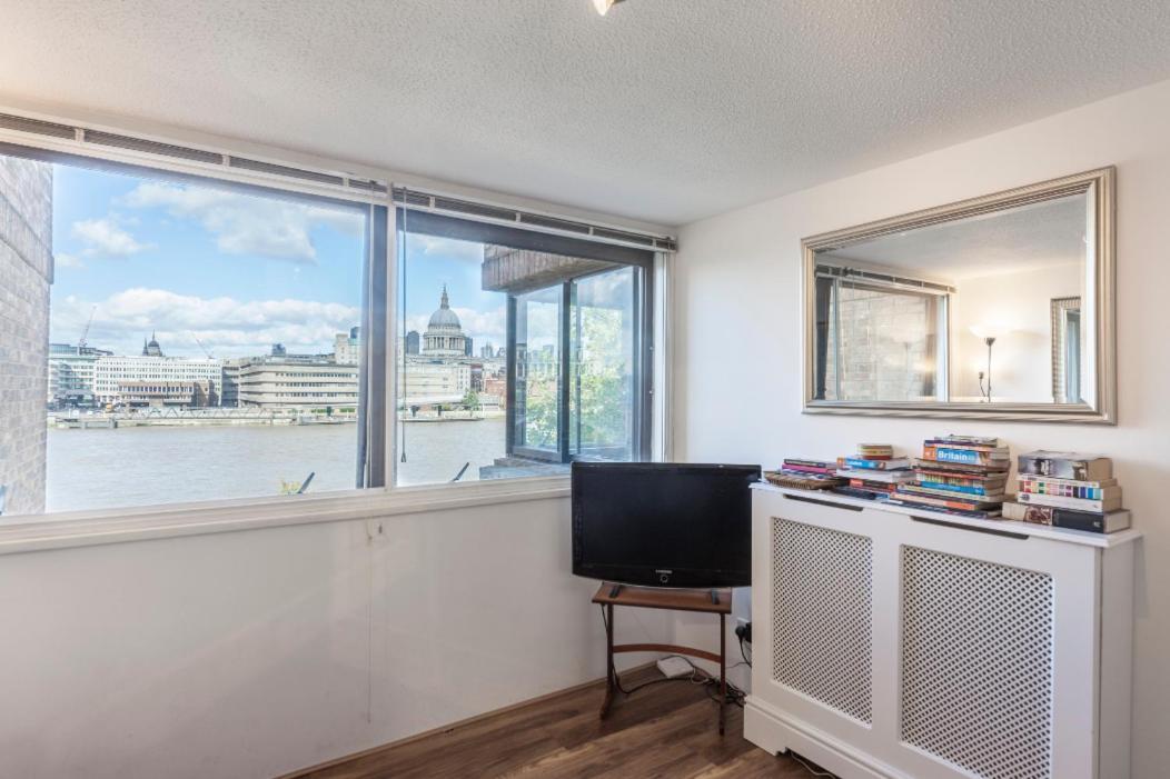 Tate Modern River View Apartment
