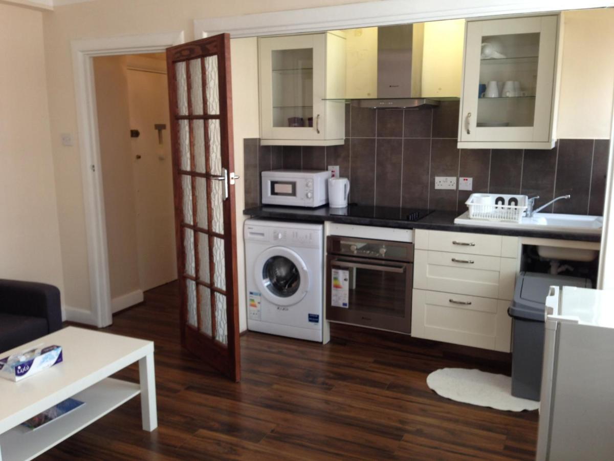 Lovely Studio In Apartment *