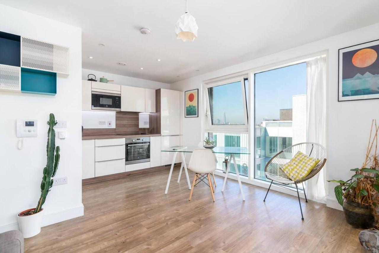 Joivy Lovely Flat With Terrace In Southeast * Londres