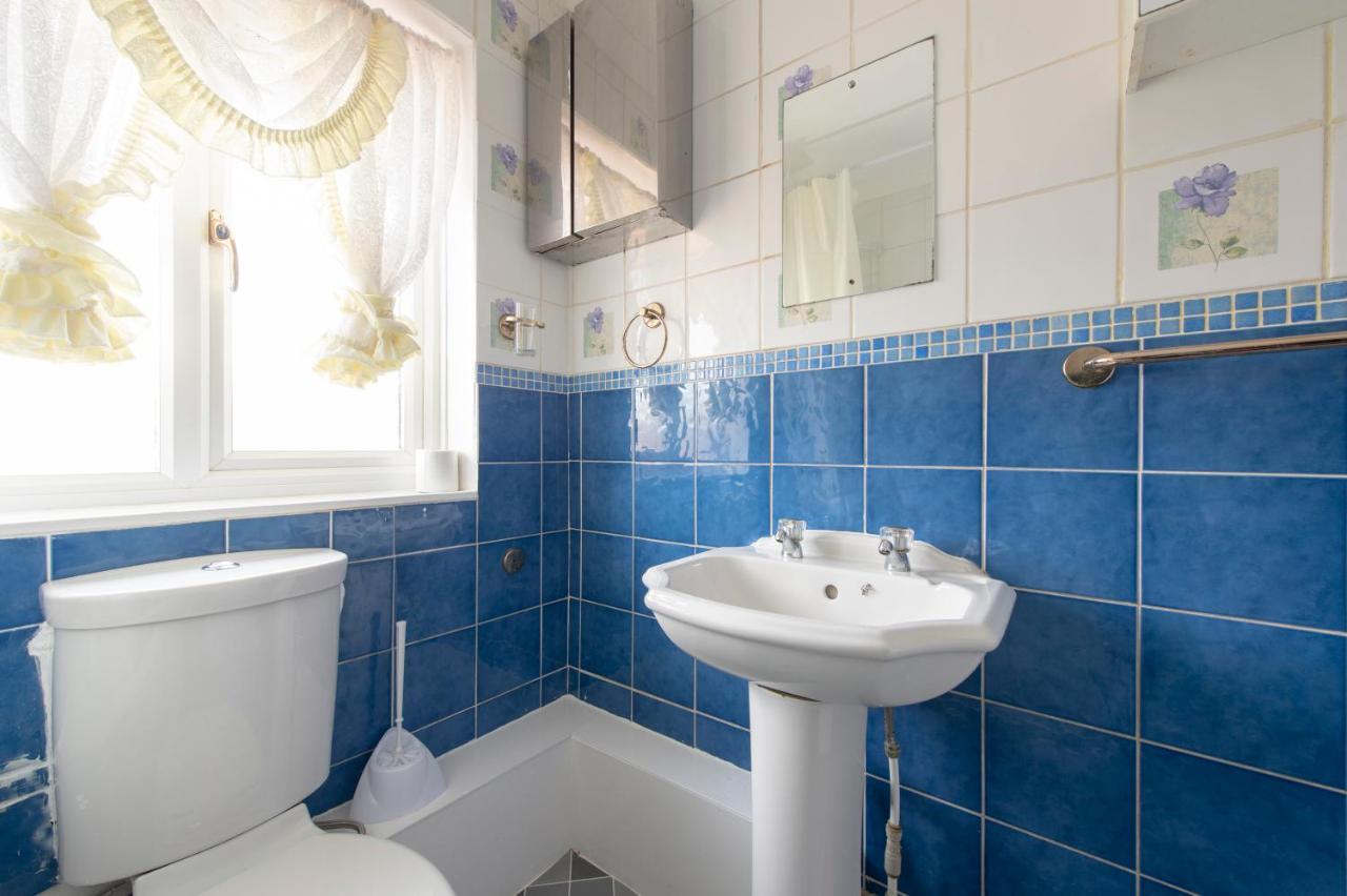 Abkat Three Bedroom Hébergement de vacances *