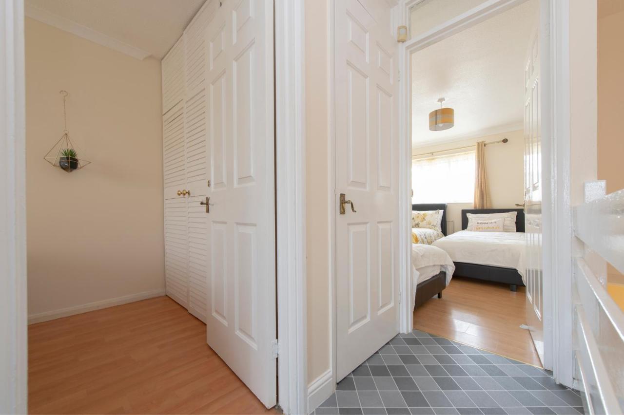 Abkat Three Bedroom Hébergement de vacances *