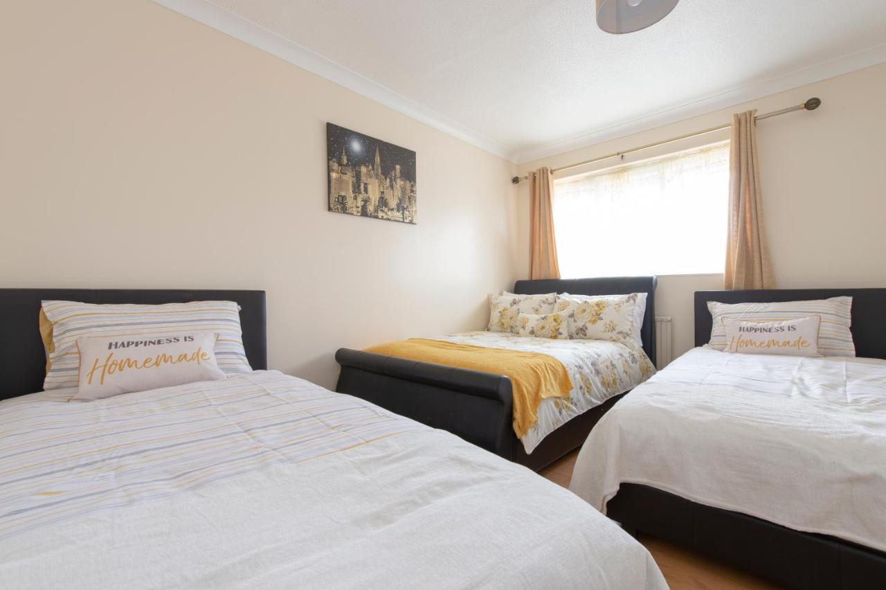 Сasa de vacaciones Abkat Three Bedroom