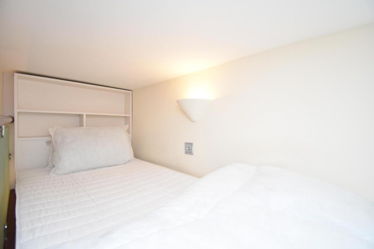 One Of London's Smallest Studios! Appartement Londres