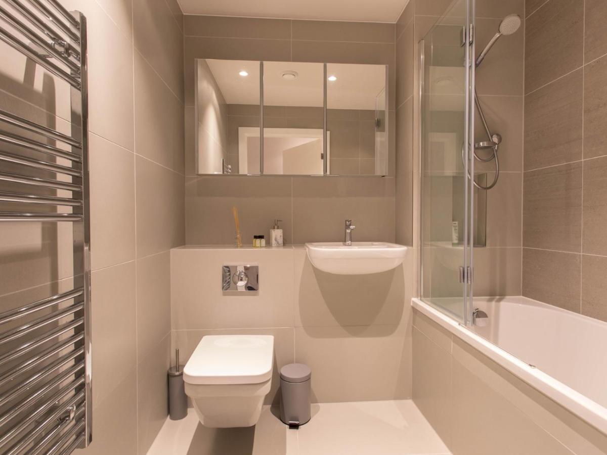 Apartment Battersea 2bed With A Balcony London