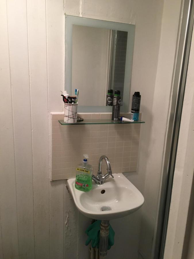 Small Bed * London