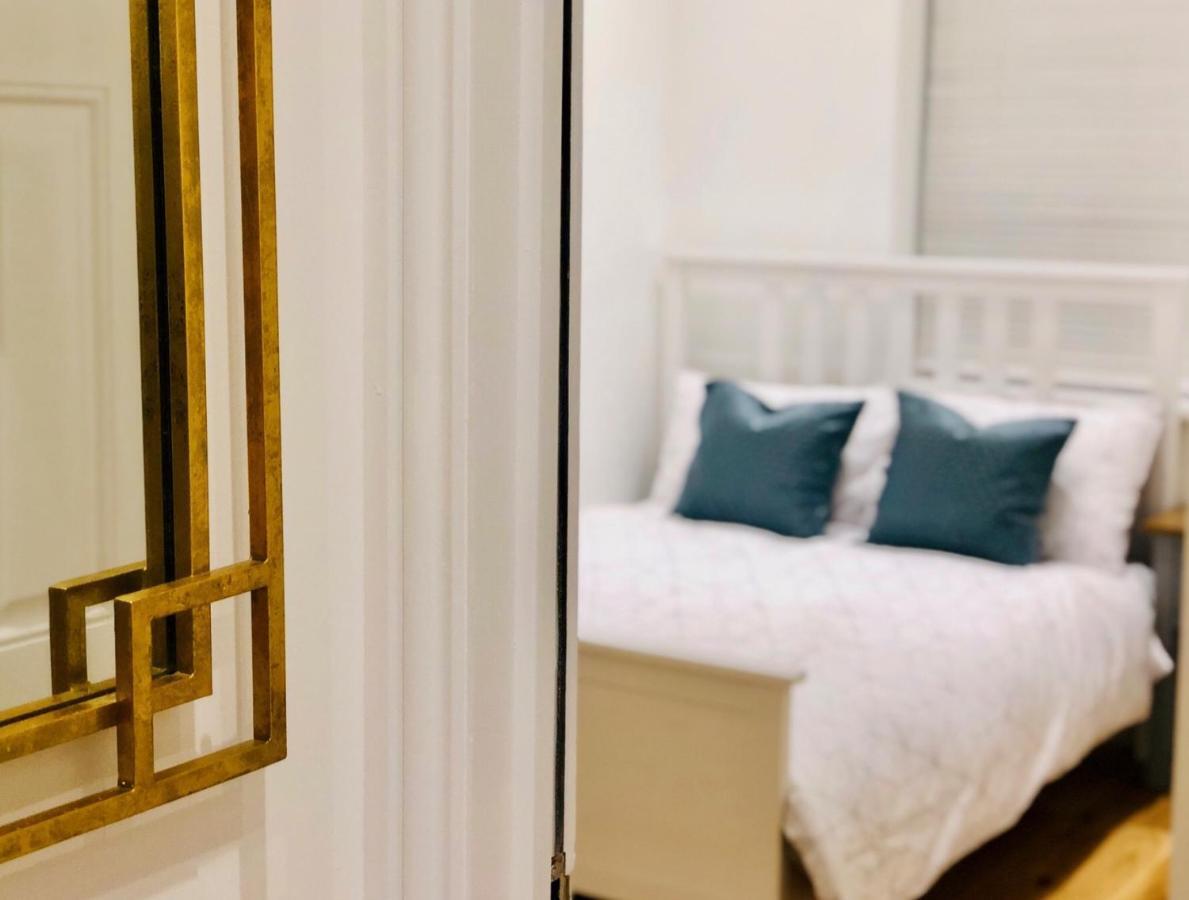 Stylish 2 Bed Apartment-zone 2 - 10 Minutes To The Heart Of London- Sleeps Up 8 Apartamento Londres