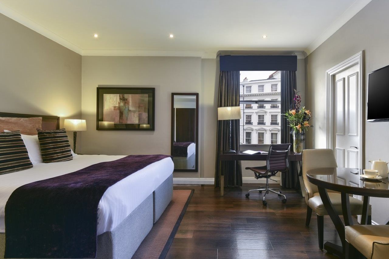 Apartahotel Fraser Queens Gate 4*