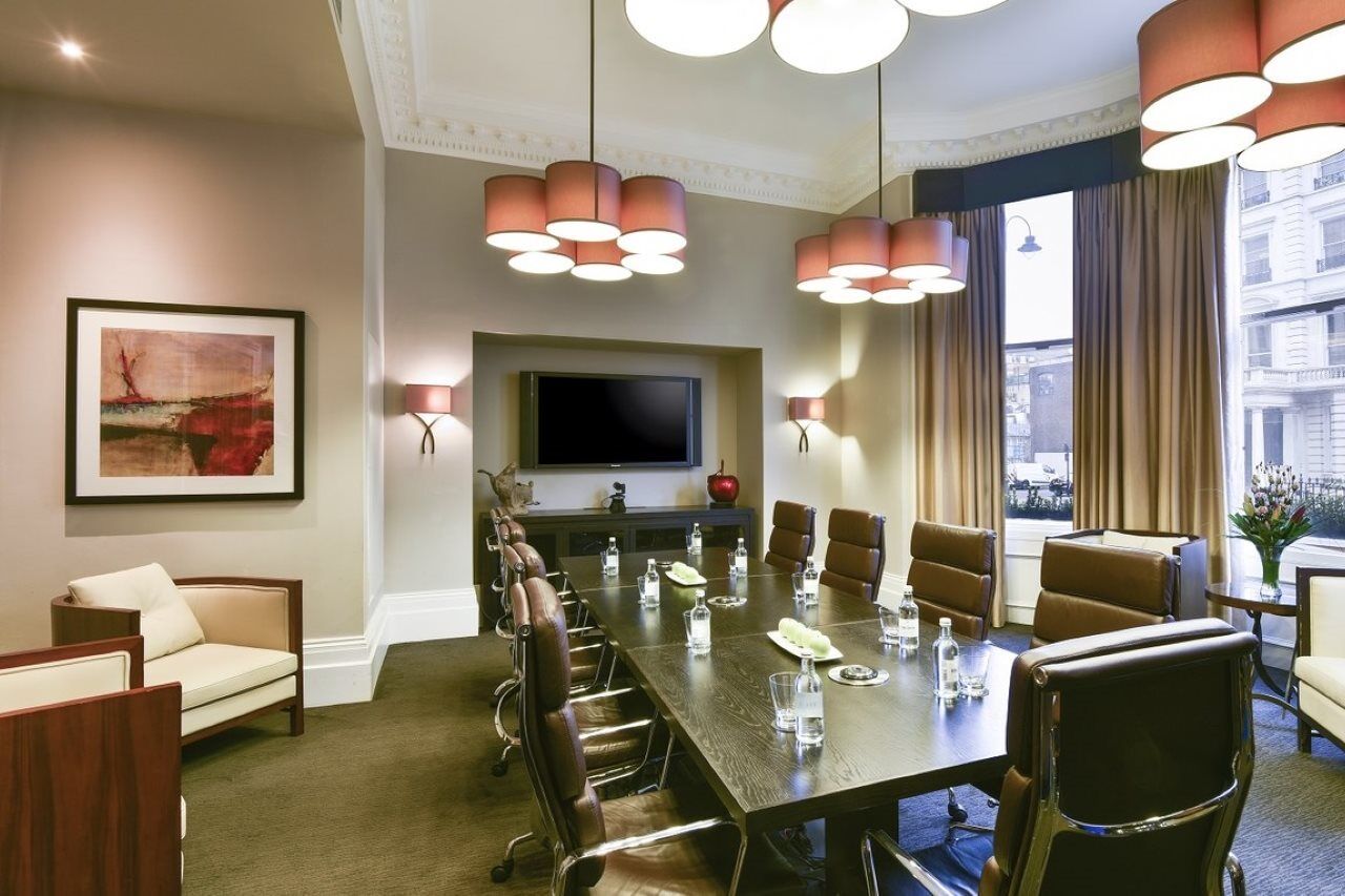 Fraser Queens Gate Apartahotel