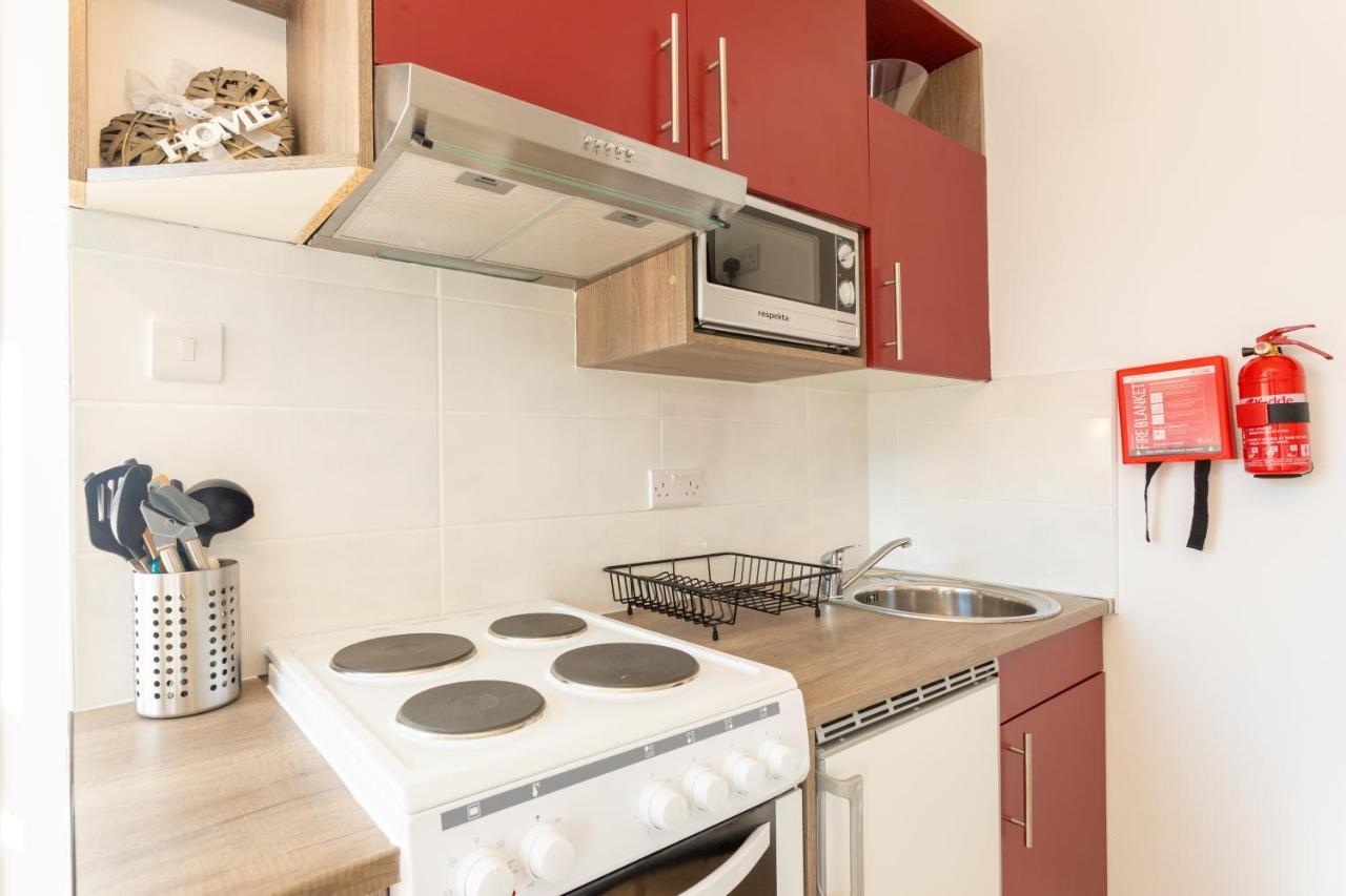 Modern And Chic Flat For 2 People In West Kilburn By Queen's Park London