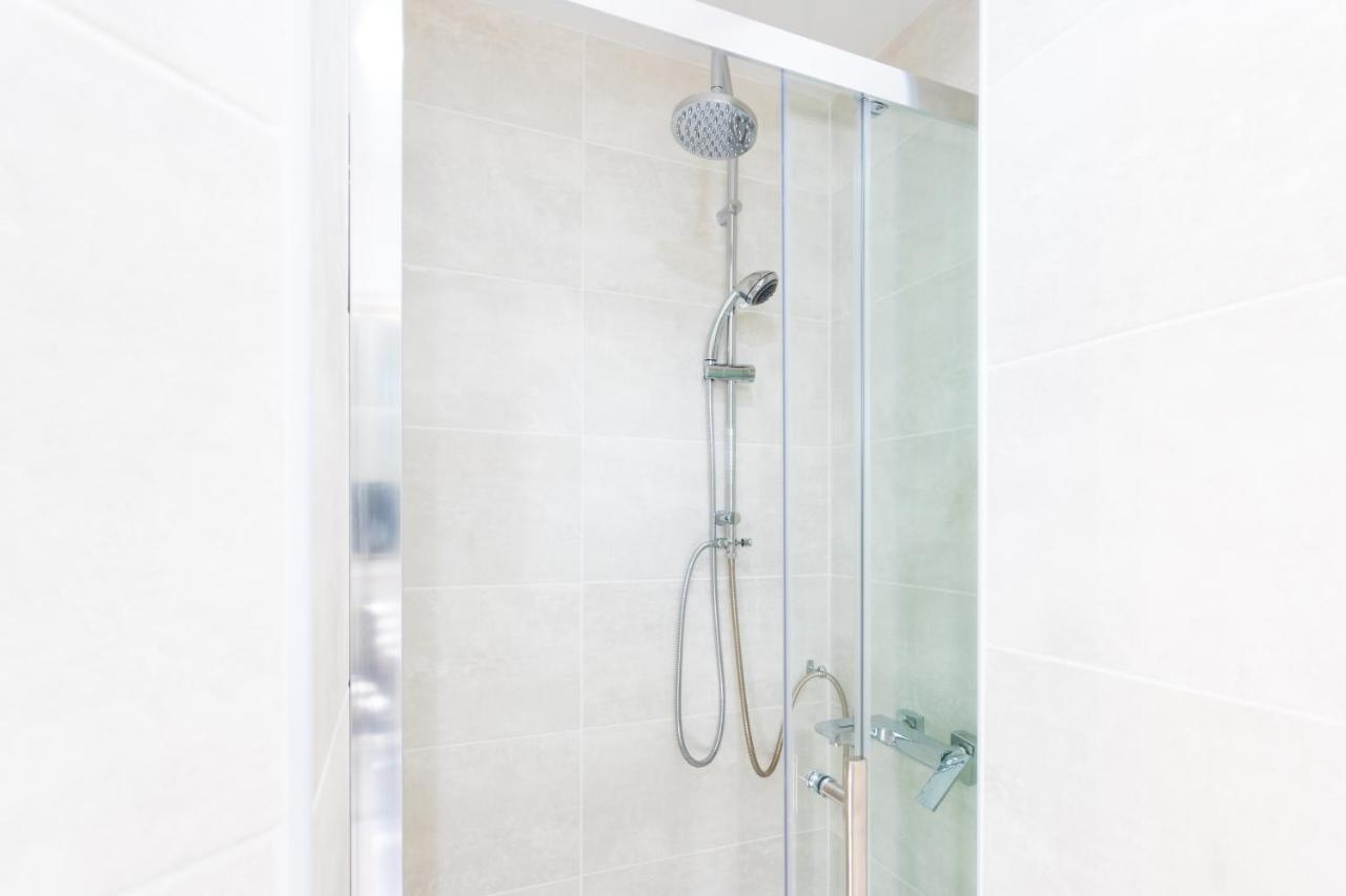 Apartment Modern And Chic Flat For 2 People In West Kilburn By Queen's Park