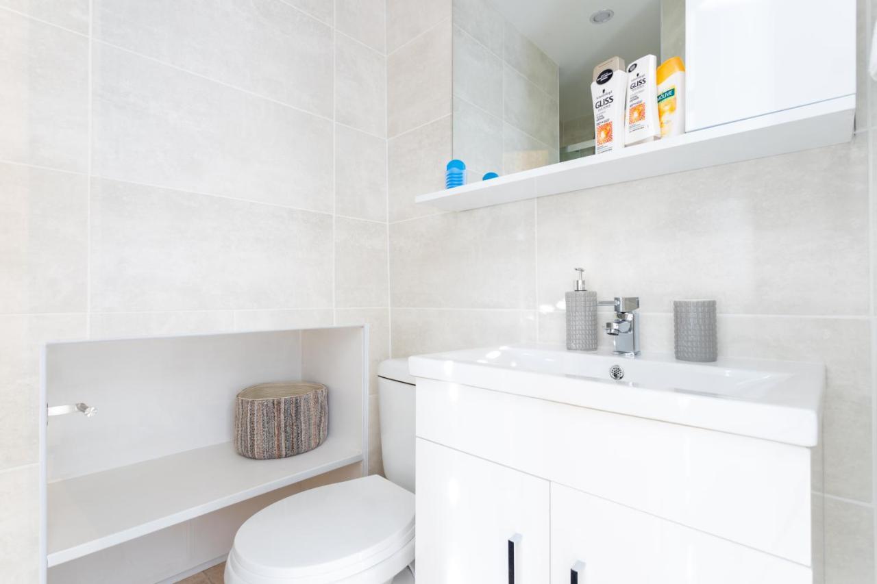 Apartment Modern And Chic Flat For 2 People In West Kilburn By Queen's Park *