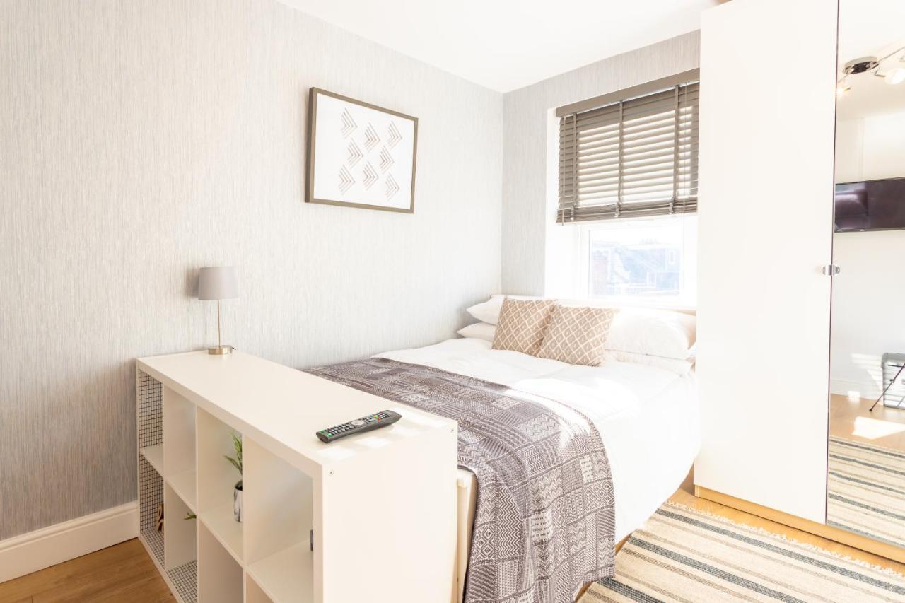 Modern And Chic Flat For 2 People In West Kilburn By Queen's Park * London