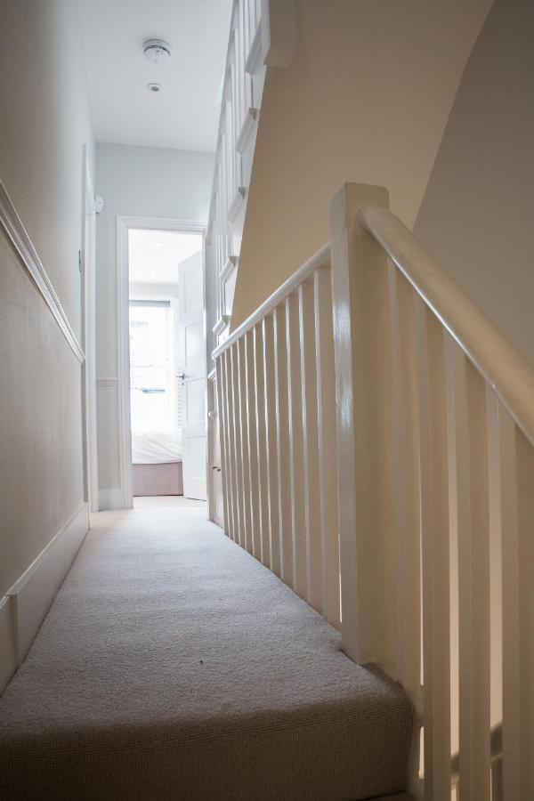 Magnificent House For 6 In Fulham With Back Garden