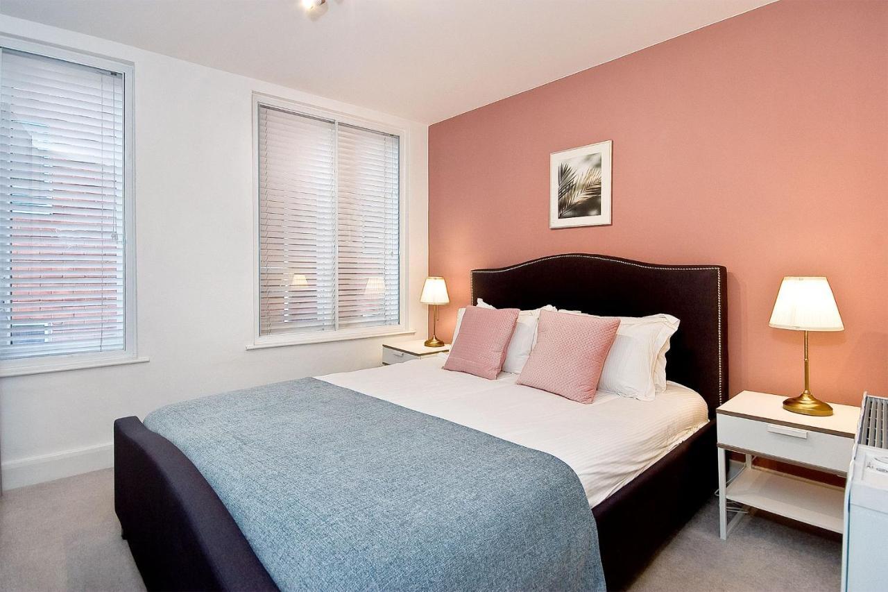 Casa de férias Mulberry Flat 6 - Two Bedroom 3rd Floor By Living Londres