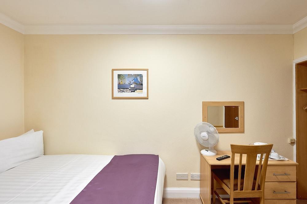 Oyo 24 Sussex, Paddington 3* Londen