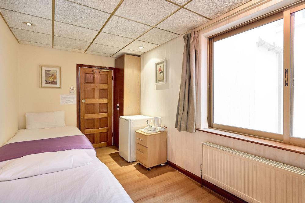 Hotel Oyo 24 Sussex