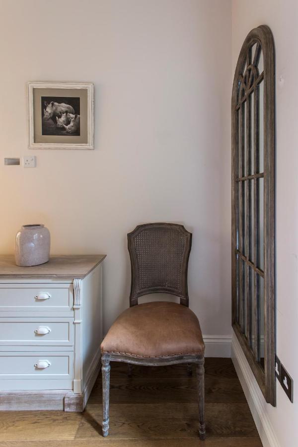 Cathcart Road Iv By Onefinestay