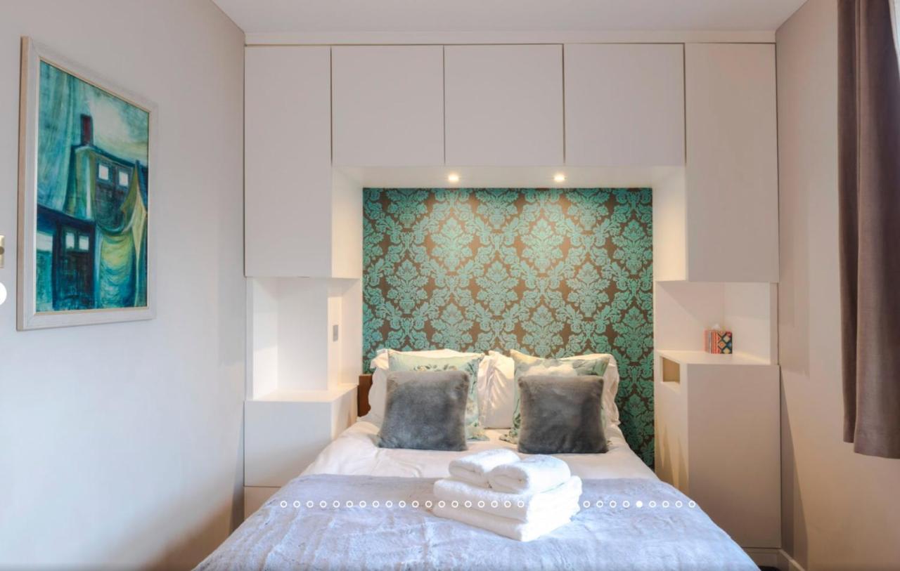 Neon Melody - Playful 2 Bedrooms By Bridge Appartement