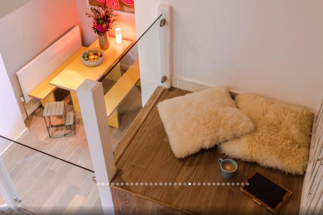 Neon Melody - Playful 2 Bedrooms By Bridge