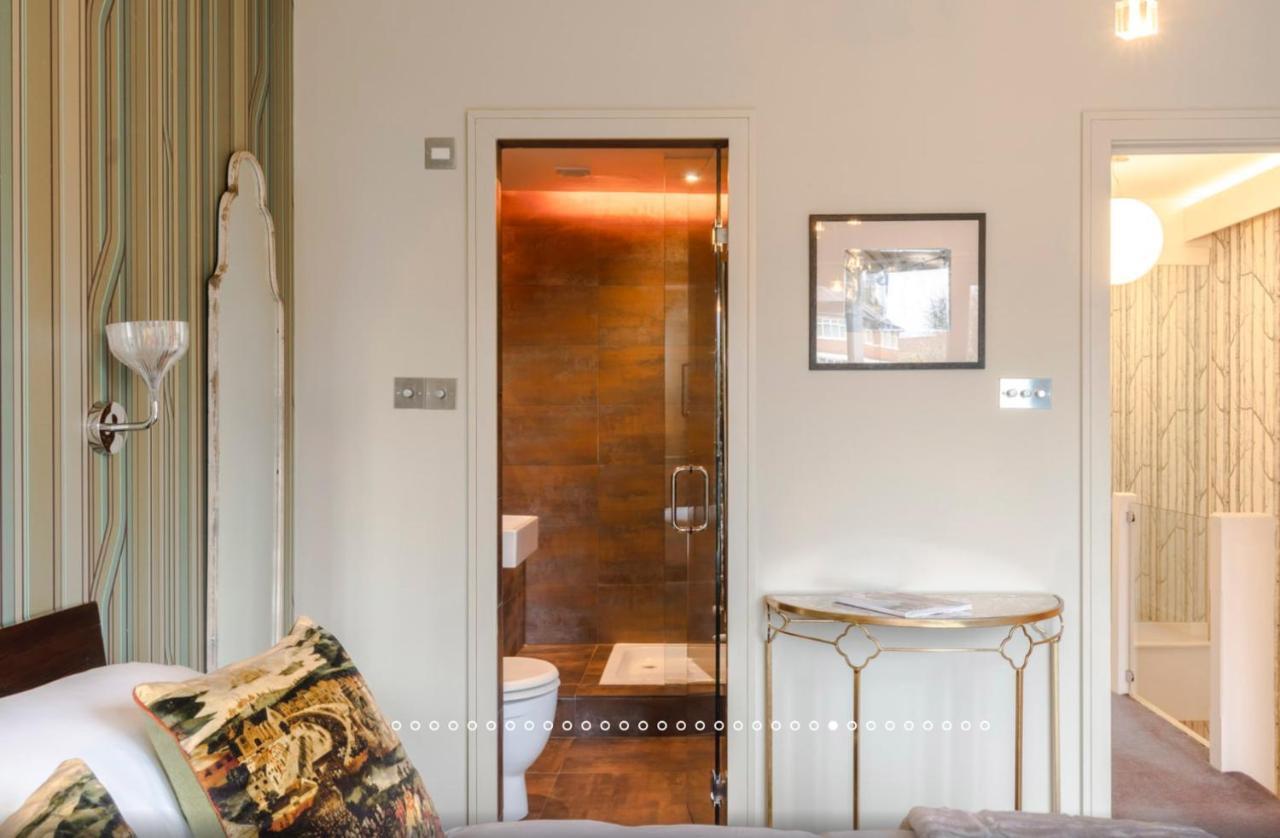 Neon Melody - Playful 2 Bedrooms By Bridge Appartement Londen