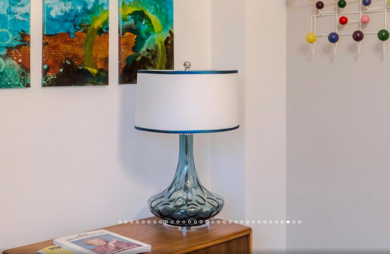 Neon Melody - Playful 2 Bedrooms By Bridge Appartement Londen