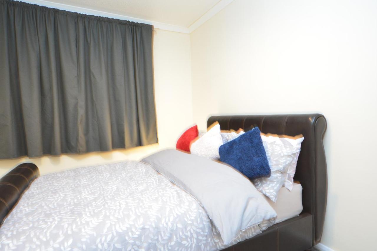 Beautiful Two Bedroom Near O2 Arena Appartement *