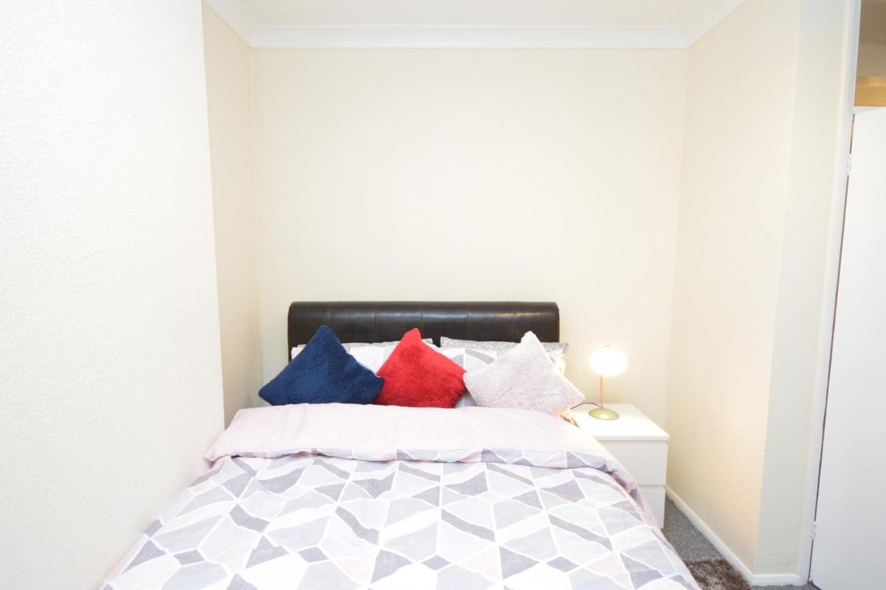 Beautiful Two Bedroom Near O2 Arena * Londres