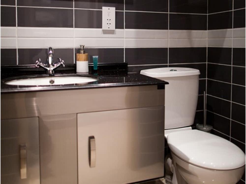 Belle Cour 4* London