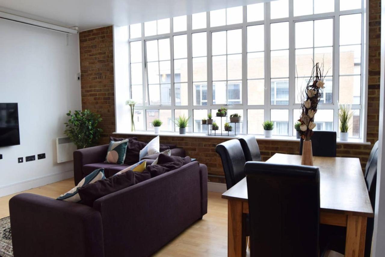 Bright Warehouse Conversion In Buzzing Peckham Londres