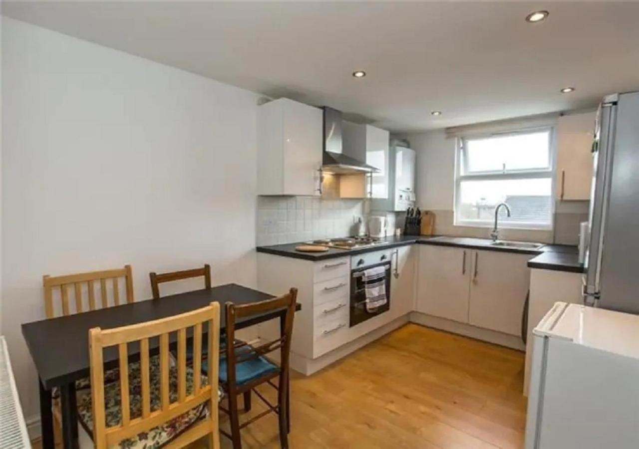 Premier Contractors North * Londres