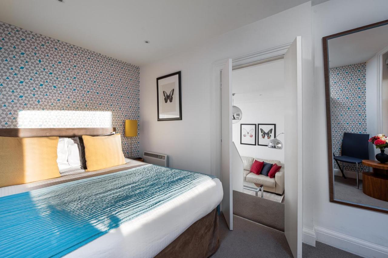 The By Capital Londres