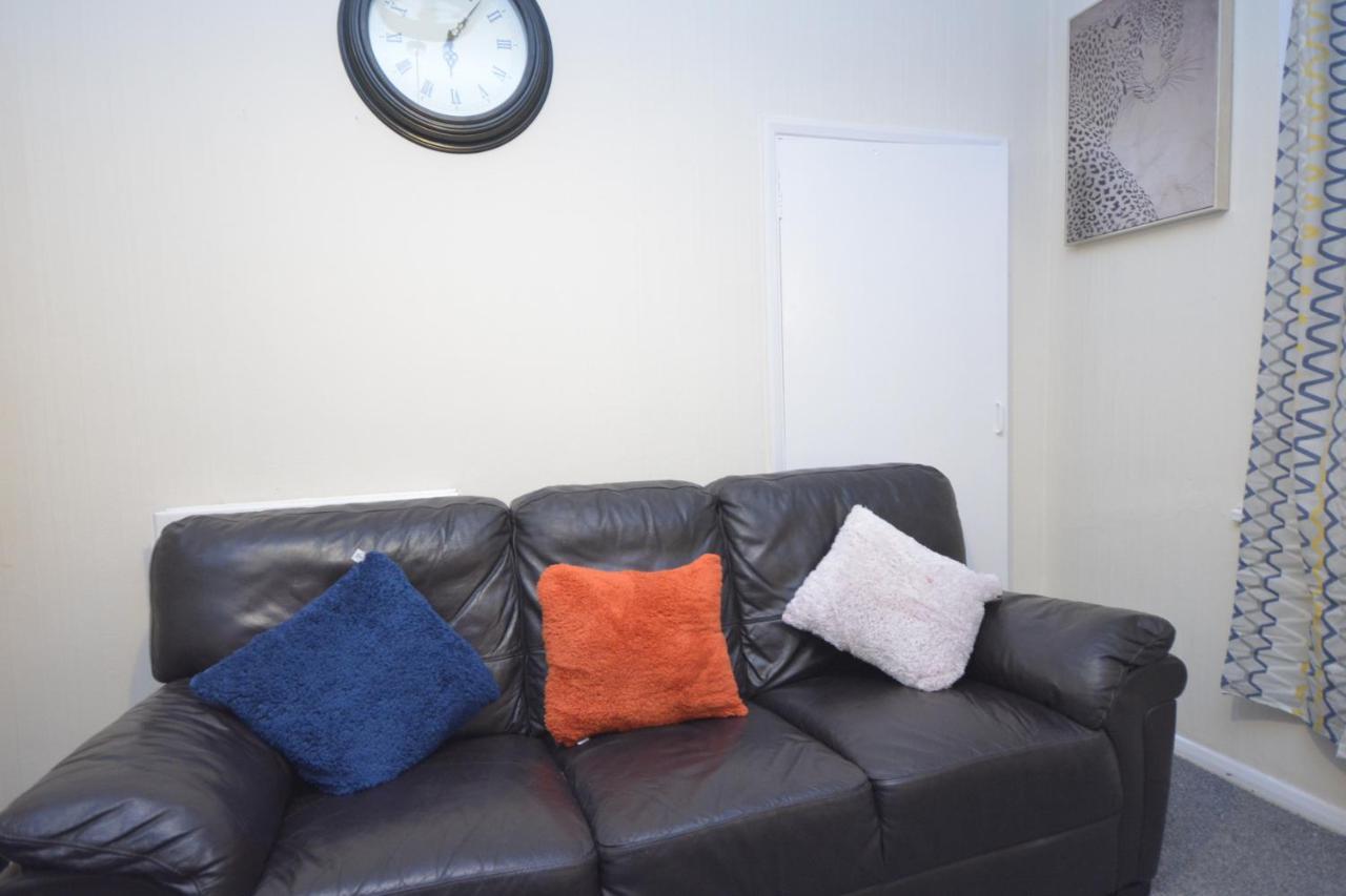Beautiful Two Bedroom Near O2 Arena * Londres