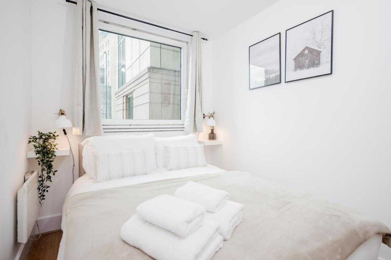 Welcomestay Vauxhall St Georges Wharf 2 Bedroom * Londres