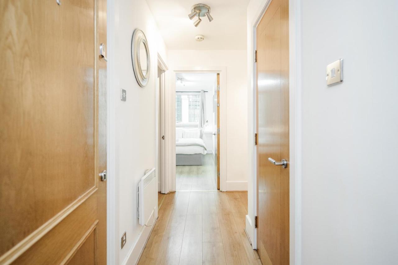 Welcomestay Vauxhall St Georges Wharf 2 Bedroom Londres