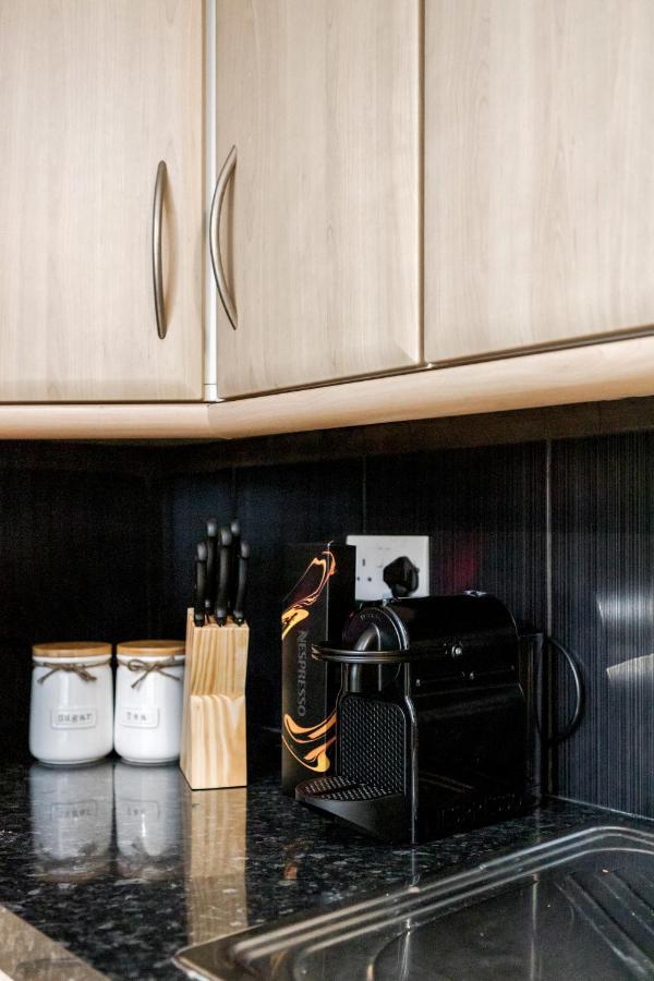 Elegant Kensington With Patio Apartamento Londres
