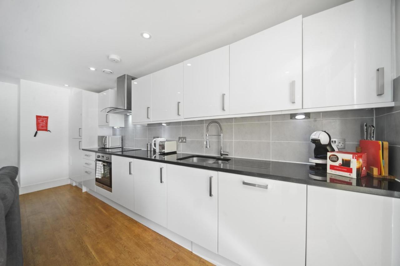 Modern In Bayswater Free Wifi & Aircon By Aparts Apartamento