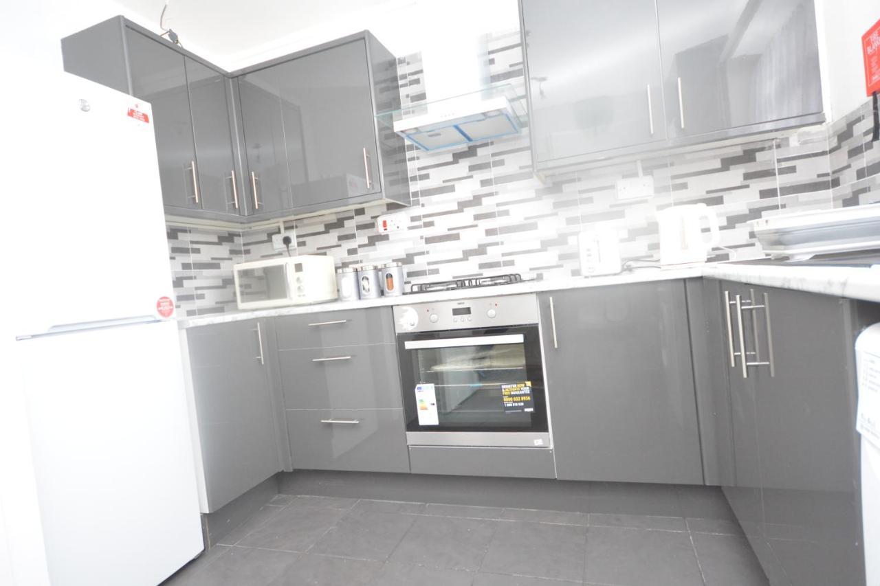 Beautiful Two Bedroom Flat In Brixton Londen