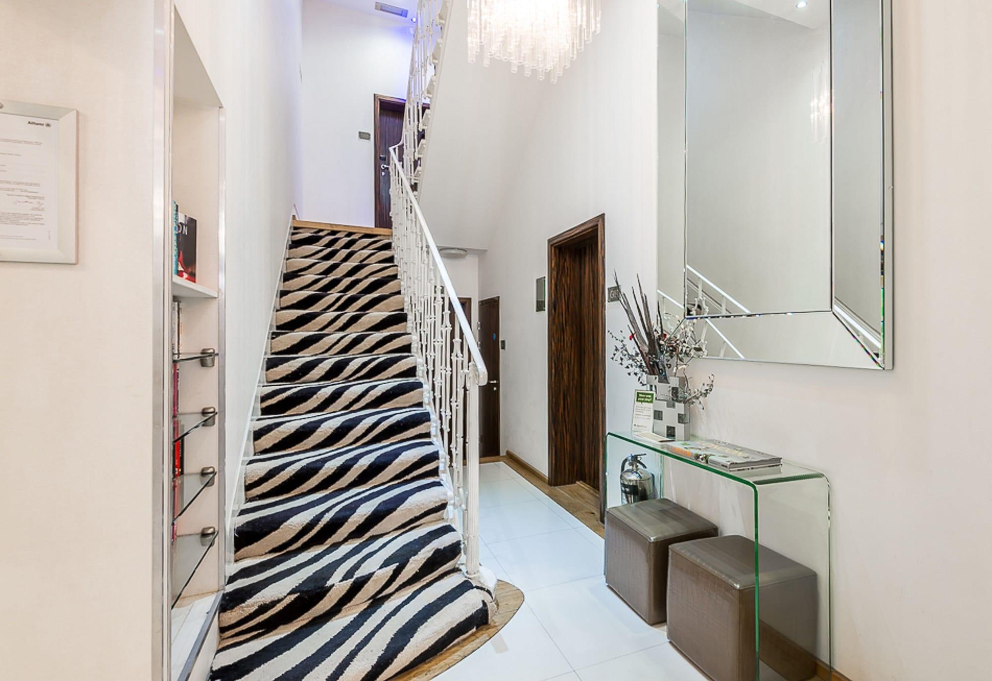 Apartahotel Space 4*