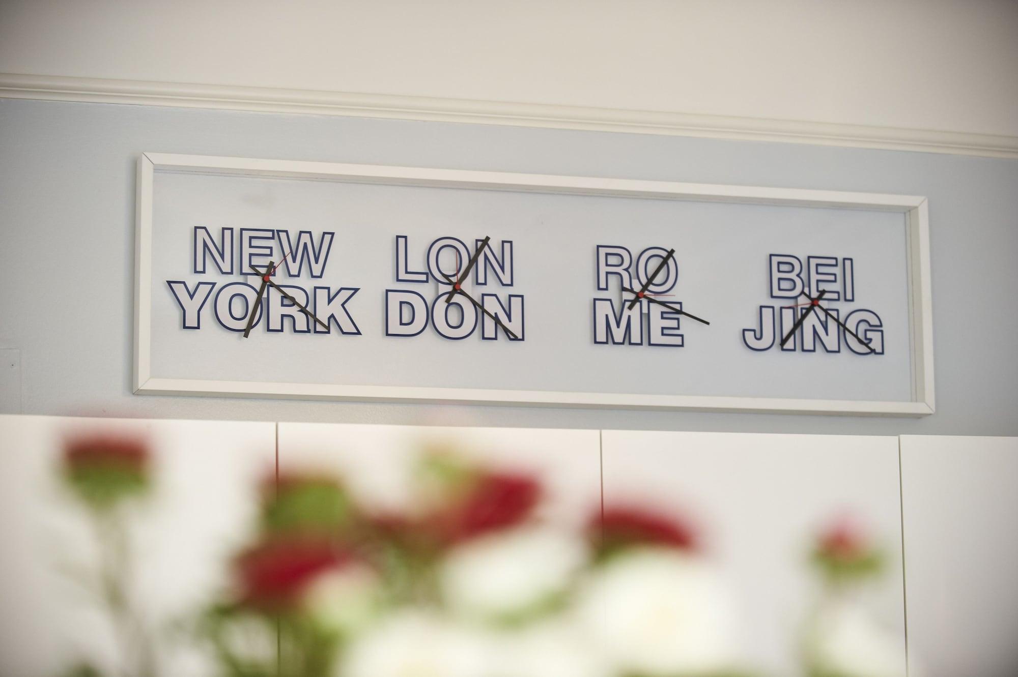 Luna And Simone 3* Londen