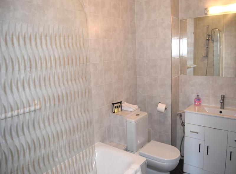 Cavendish House 3*