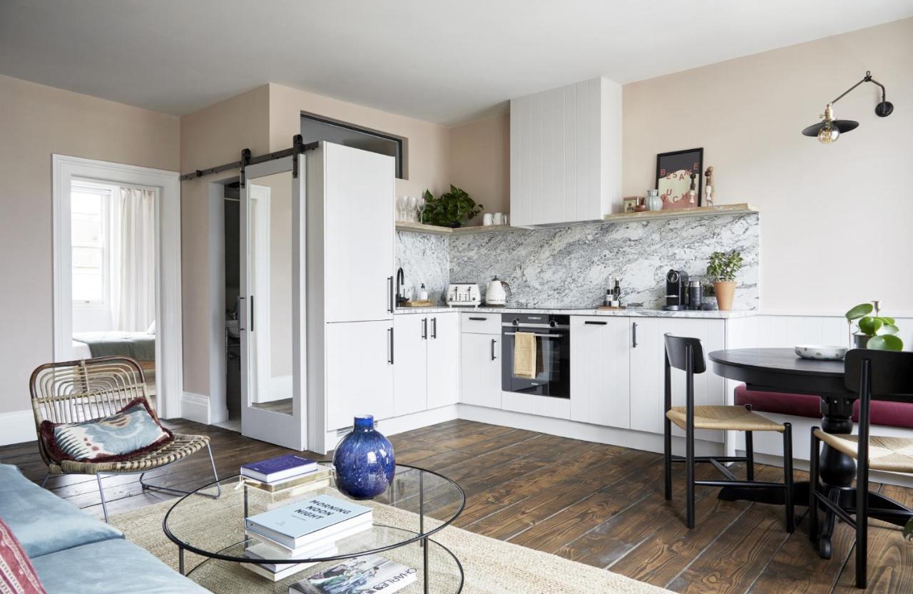 Luxurious 1 Bedroom - Minutes From Angel Tube St. London