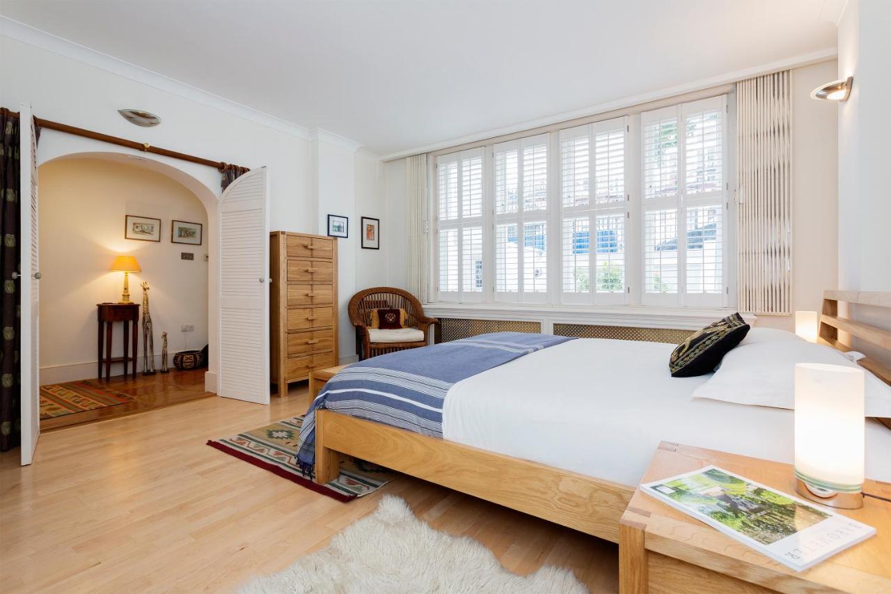 Veeve - South Kensington Garden